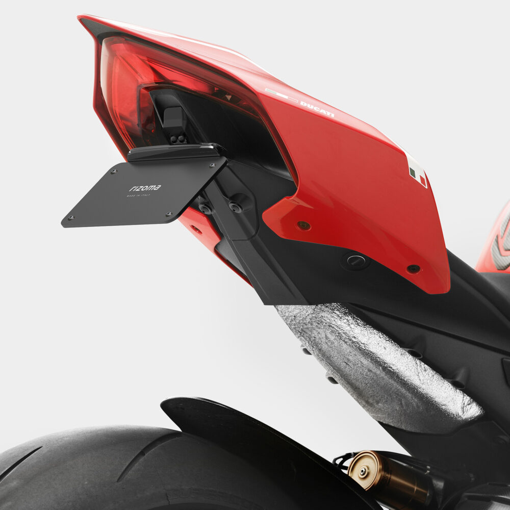 Rizoma FLAT OUT Fender Eliminator w/ Integrated Turn Signals For